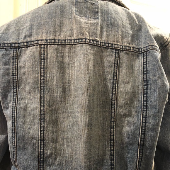 Jean Jacket - Picture 2 of 4
